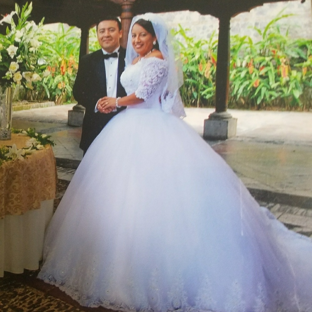 Wedding dress
